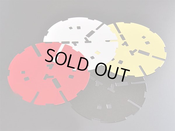 画像2: 【在庫品限り】　　Sprung カラードプレート(エンブレム台座) リア ゴルフ7/ゴルフ6/ゴルフ5/ポロ6R/ザ・ビートル/アルテオン (2)