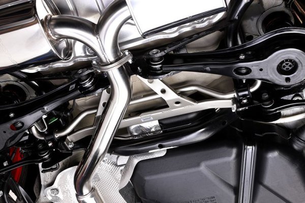 画像2: iSWEEP リアメンバーブレース　GOLF7 GTI /AUDI A3(8V) (2)