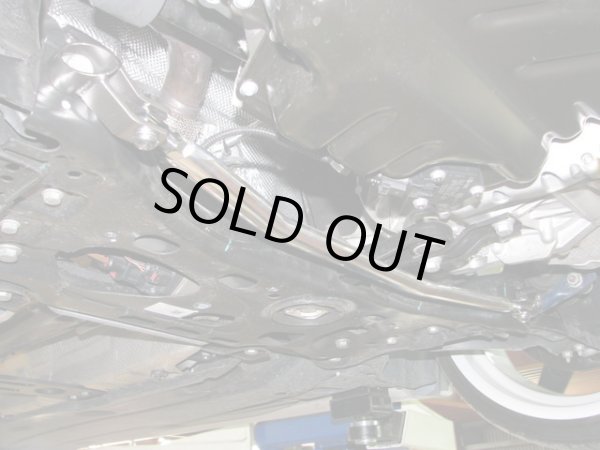 画像1: FOB-SPEC フロントロアアームバーfor GOLF7 (1)