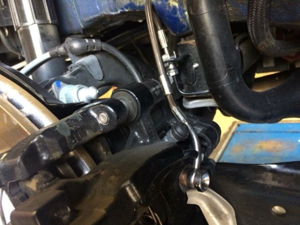 画像4: 【ブラックフライデー】Volkswagen Racingline Performance ブレーキホースキット前後セット GOLF7R/GTI (4)