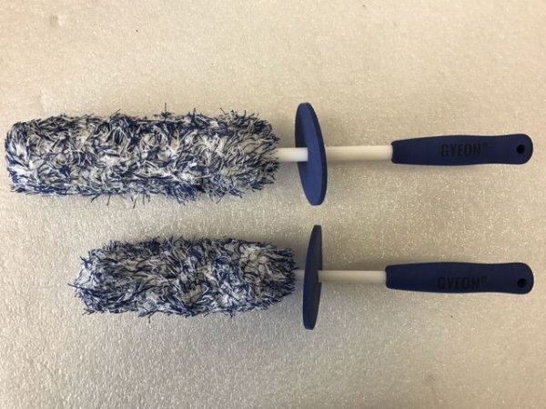 画像2: GYEON  WHEEL BRUSH (2)