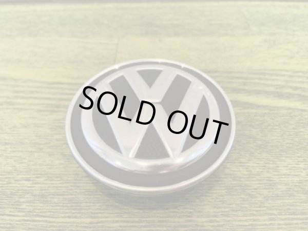 画像3: VW純正Dynamic Hub Caps (3)