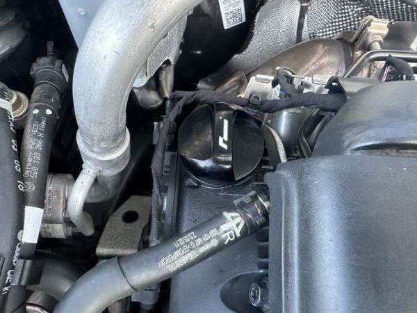 画像3: Racingline  Billet Oil Cap / EA888.3 1.8 & 2.0 TSI (3)