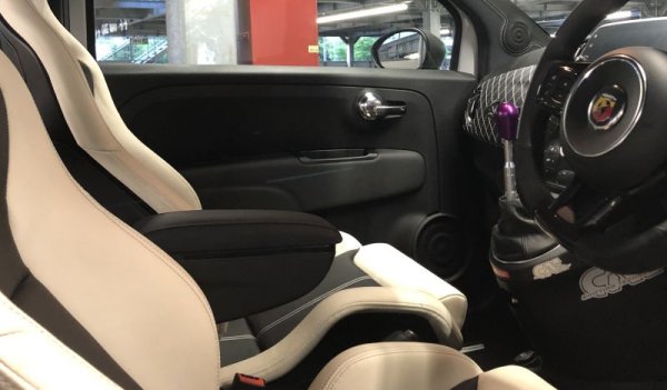 画像2: OMTEC アームレストコンソール【V2】 for FIAT500・ABARTH500/595/695 [32525604] (2)